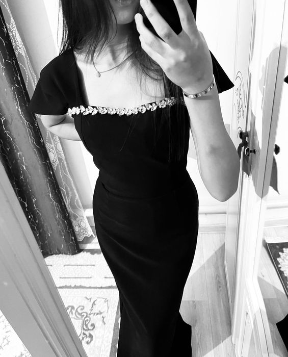 Көйлек сатамын тек 1рет киілген