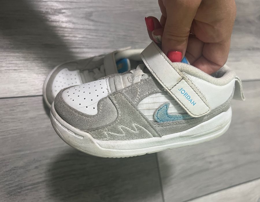 Nike Jordan unisex детски размер еu 25