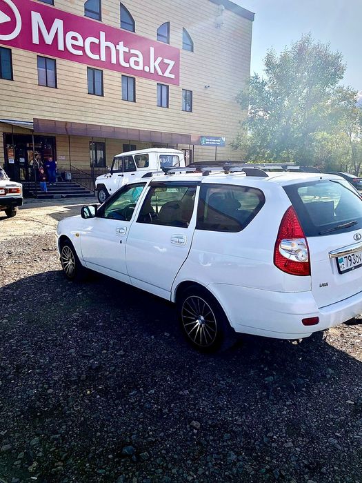 Приора 2 2013 года срочно