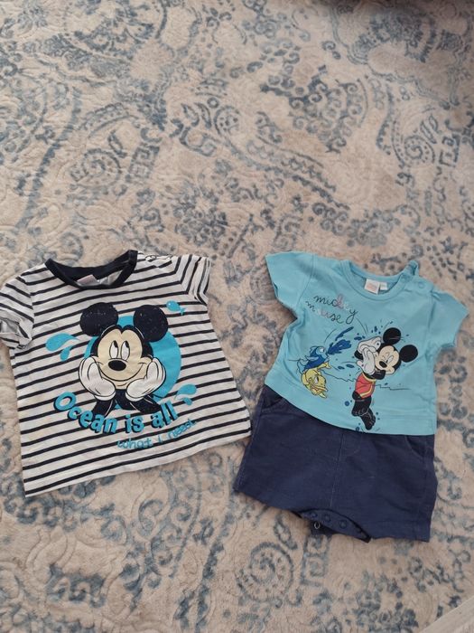 vand body-uri  și bluze