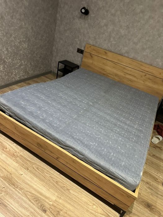 Продам матрас,самовывоз