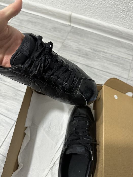 Оригинални маратонки Nike