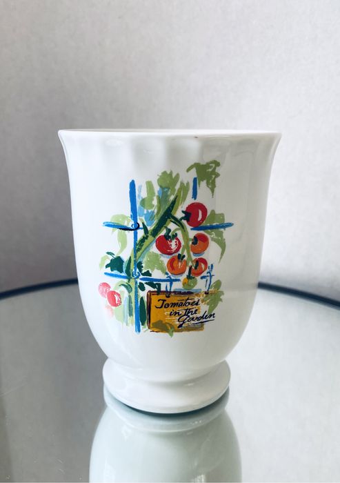 Стакан чаша с томатами фарфор