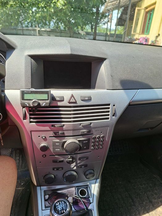 OPEL Astra 2009 — imagine 4