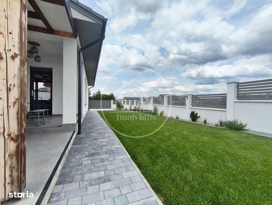 Casa de vanzare cu 4 camere si piscina in Cihei, Bihor