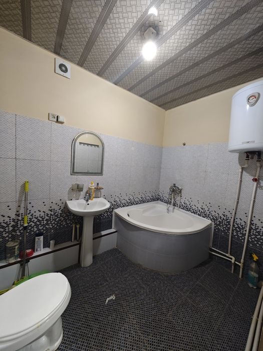 2 хонали квартира сотилади. Девонабой Масжиди олдида