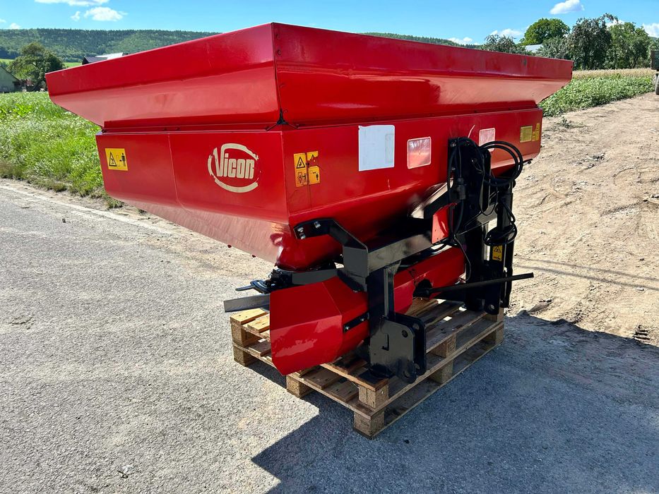 Mig azot Kvernelad Vicon Rotaflow 1600 kg,Roti Inguste R42.9,5;R28 8.3