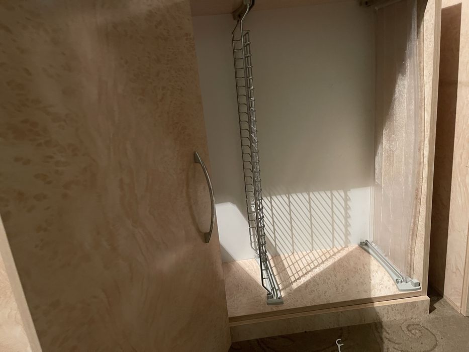 Кухонные шкафы.