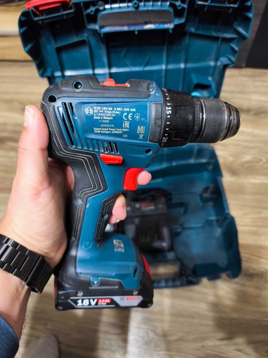 Bosch GSR 18V-50.  300лв.