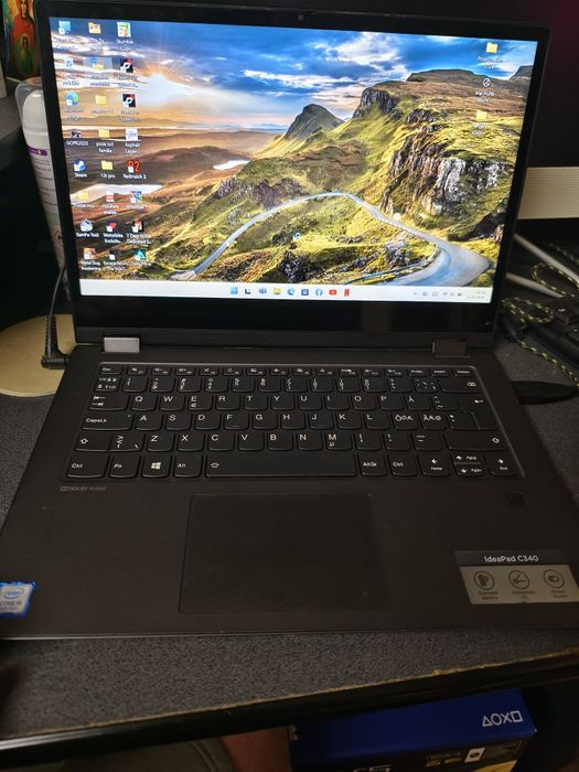 Vând Sau Schimb Leptop Cu Thouch Lenovo