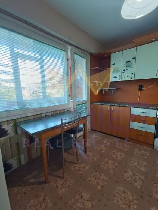 Дава се под наем Четиристаен апартамент в Варна, Трошево - 90 кв.м за 614 € - Снимка #1