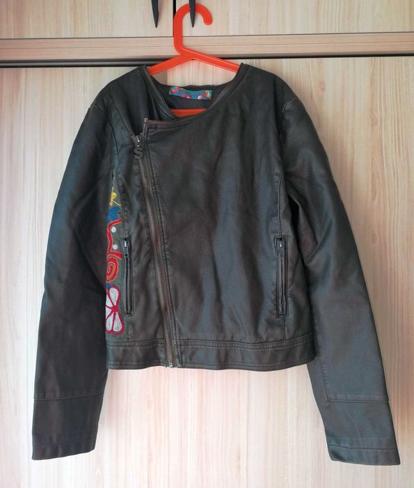 Desigual кожено яке S - 65лв