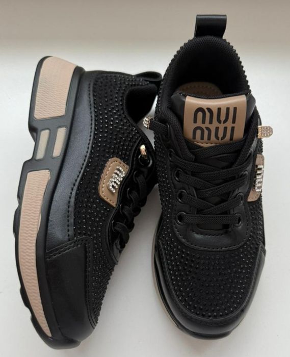 Детские обуви хорошего качество.