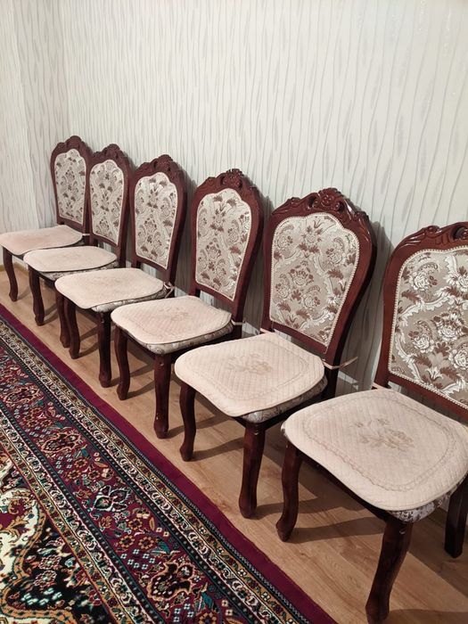 Продам стол со стульями