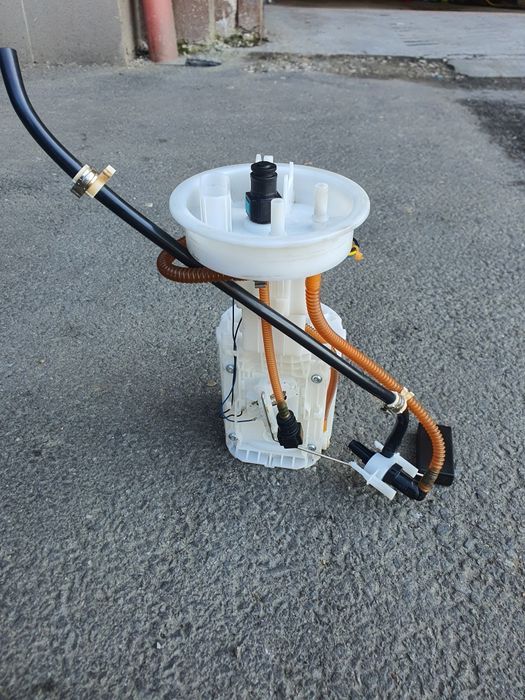 Vând pompă de benzină