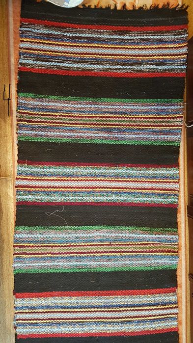 Неизползвани ръчно тъкани черги