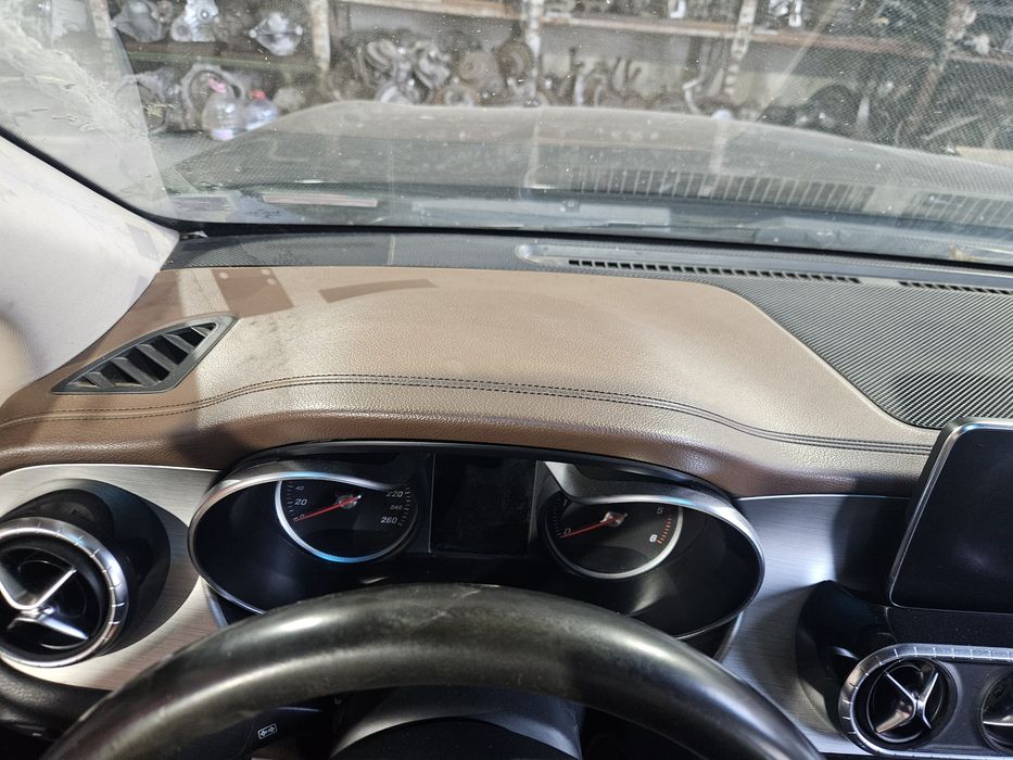Арматурно табло за Mercedes X class w470