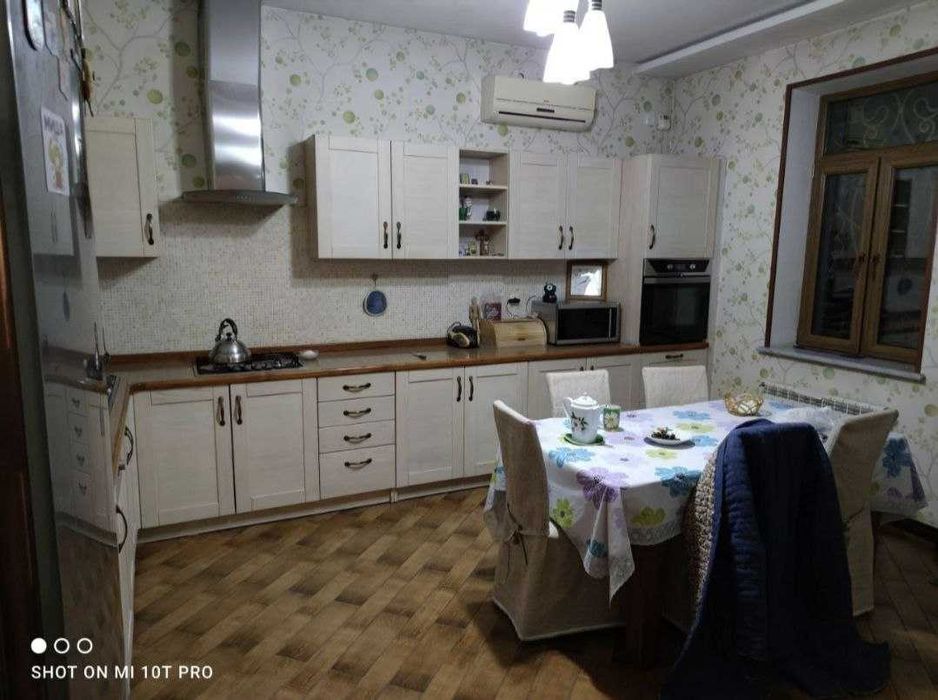 Продаётся Евродом на Кадышева, 4,5-соток (N 10172)