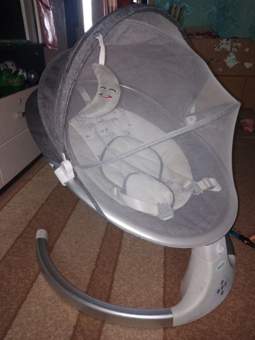 Продам шезлонг,качалку