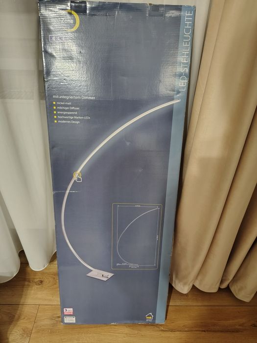 Lumina de colt camera