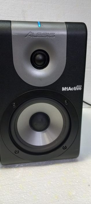 Boxe monitoare amplificate ALESIS M1 active