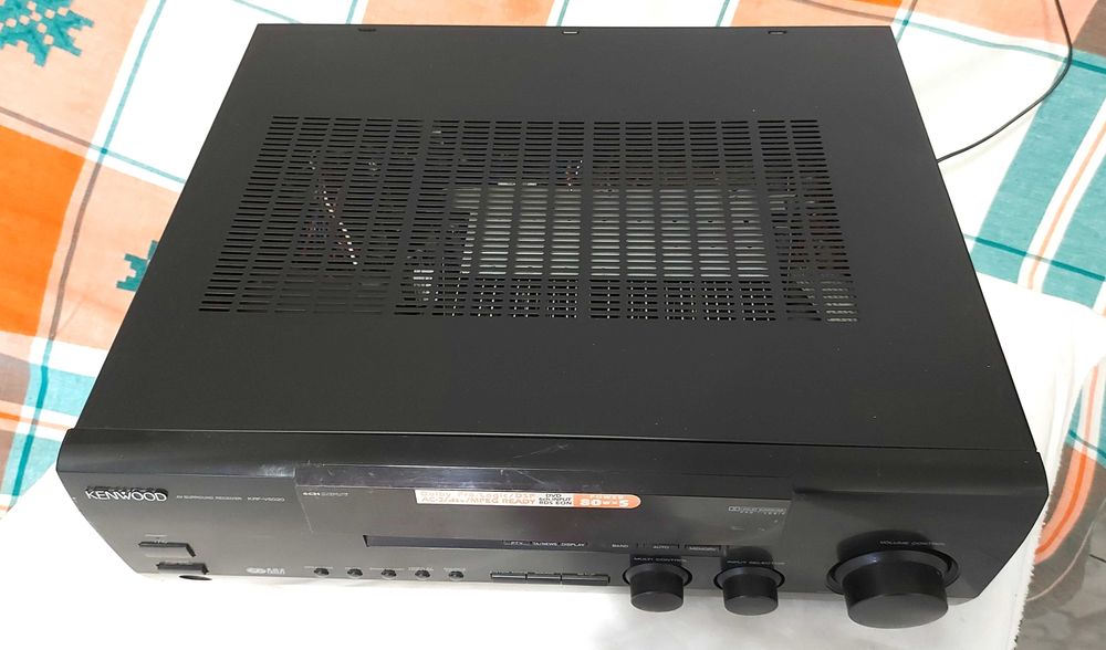 Amplificator cu radio Kenwood KRF V5020