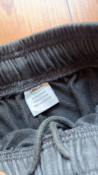 pantaloni baggy VETEMENTS