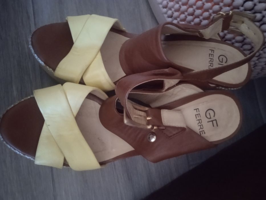 Продам обувь 38 маломерки