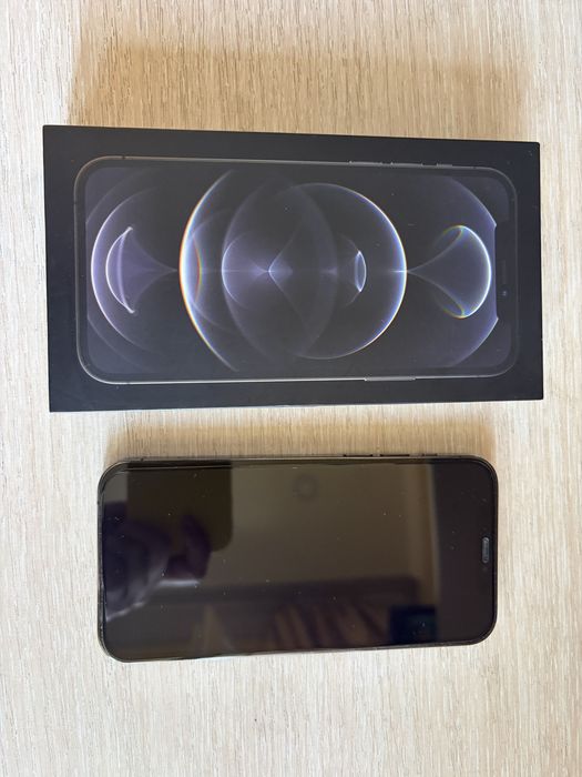 Продается iPhone 12 Pro в отличном состоянии