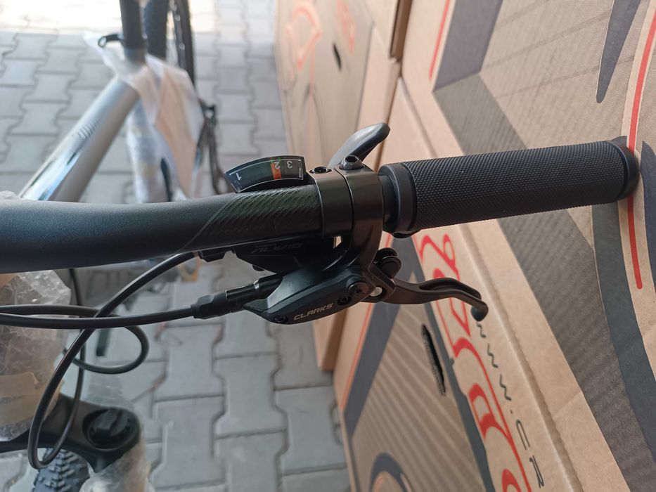 НОВ велосипед  27.5" Cross GRX 8