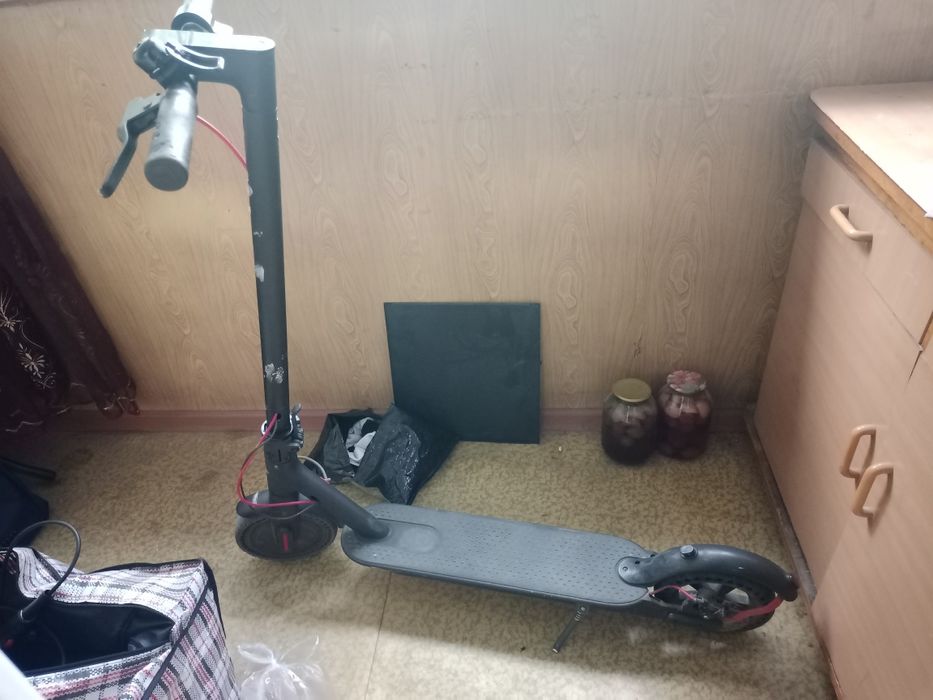 Продам электросамокат