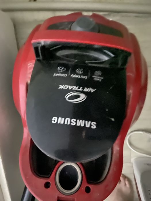 Продам пылесос.