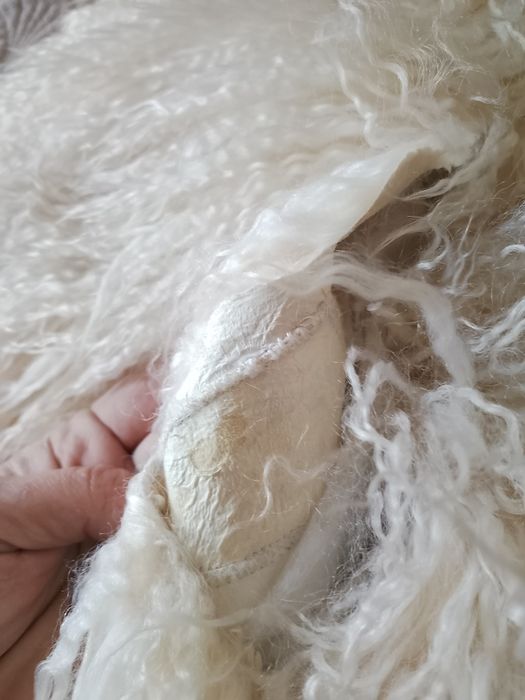 Продам полушубок натуральная.