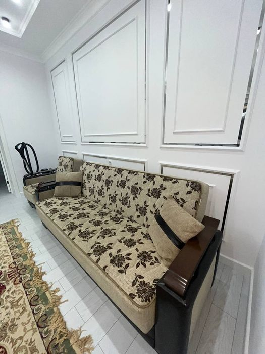 Раскладной диван  б/У