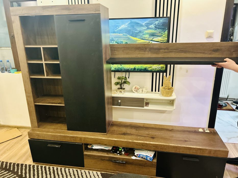 Biblioteca living formata din 5 piese