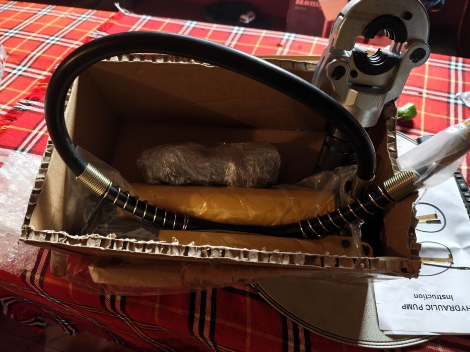 Хидравлични крампващи клещи