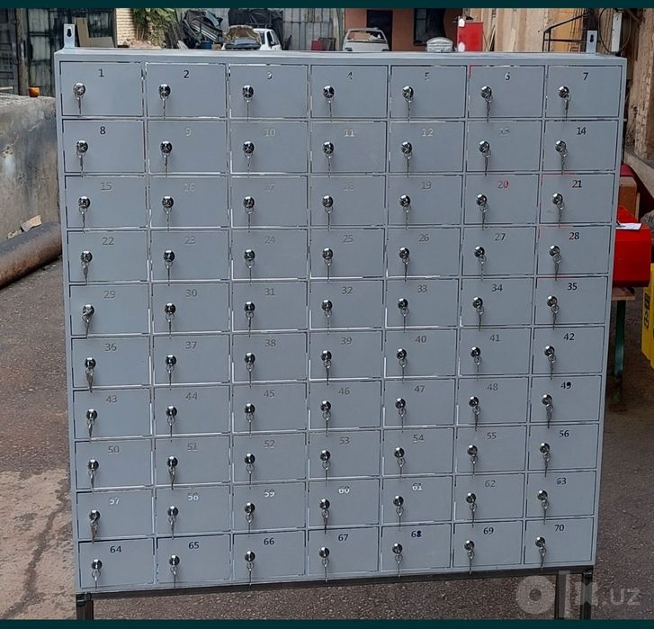 Сейф шкаф для телефонов и для сумок в магазинах и камерах хранения