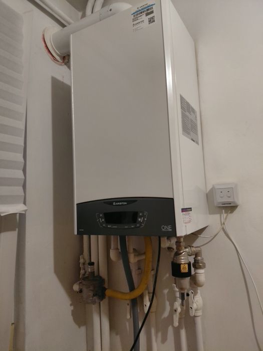 Închiriez apartament