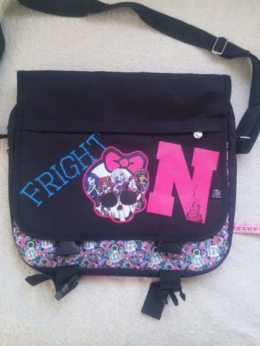 Чанта за лаптоп.