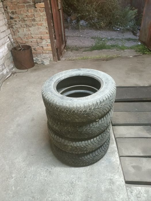 Продам зимнюю резину