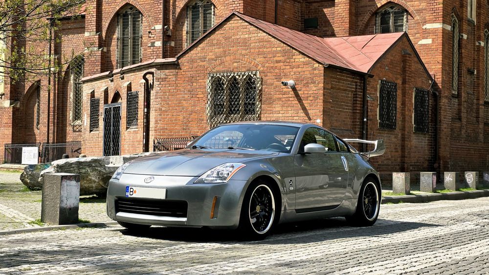 Nissan 350Z Coupe Manual