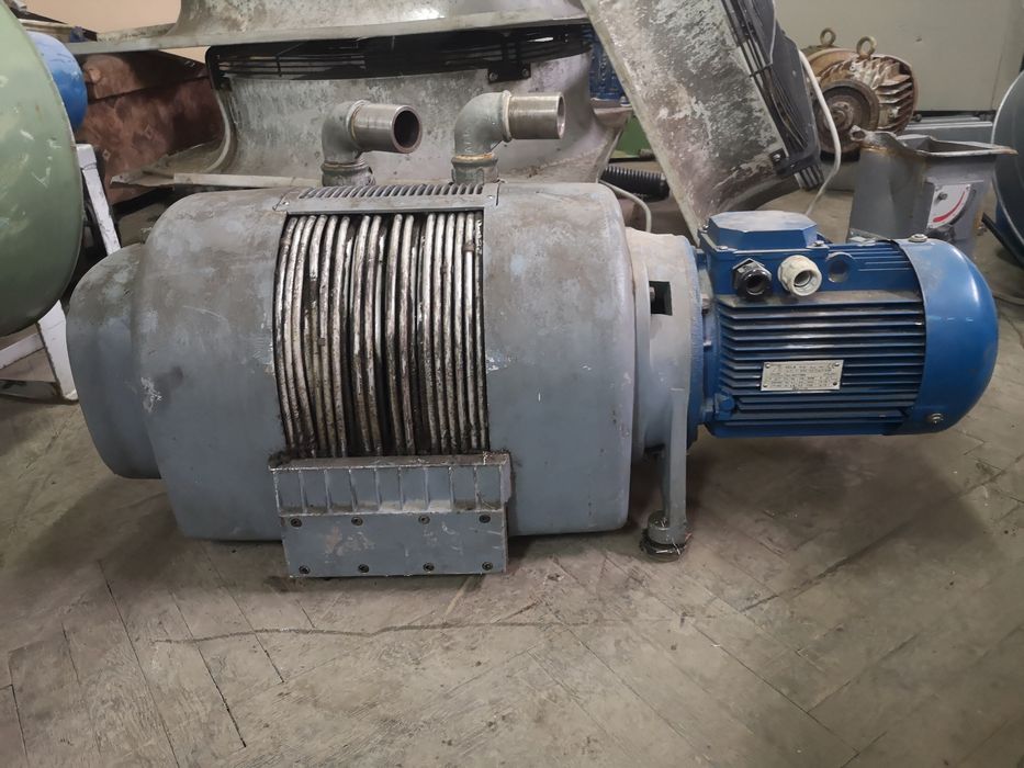 Вакуум помпа 100 кубика