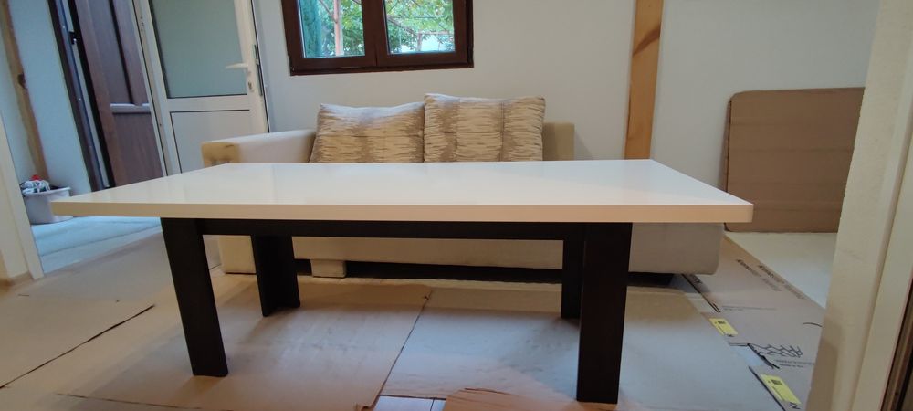 Ъглов диван + холна маса