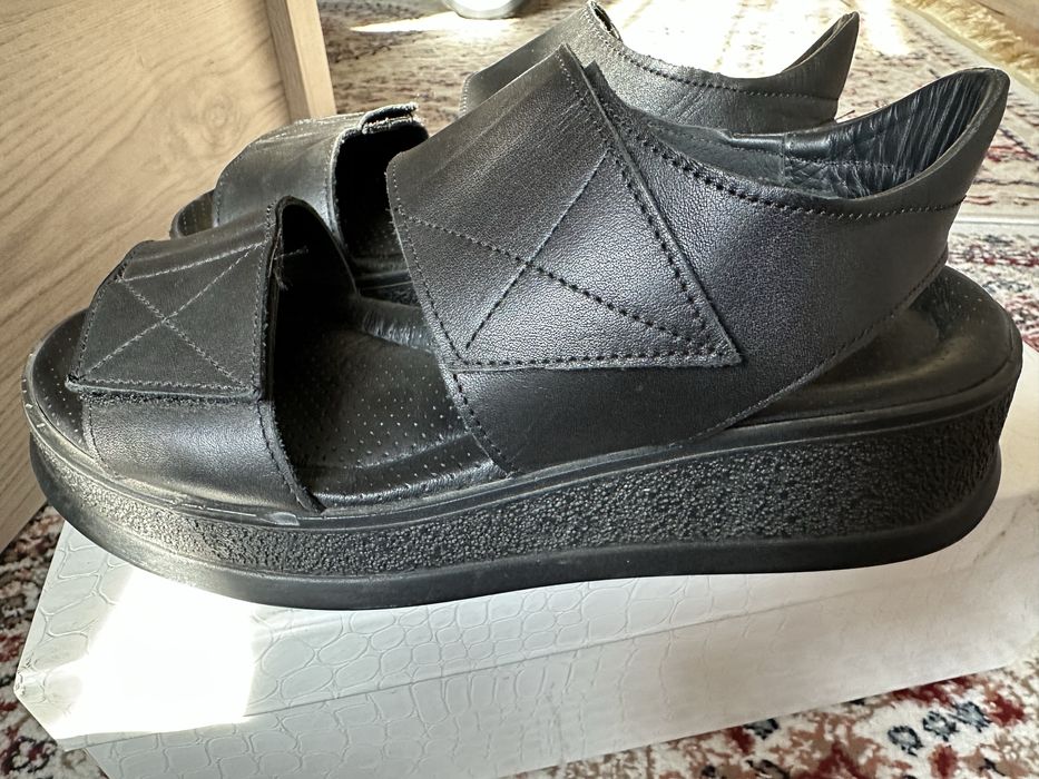 Продам босоножки турция