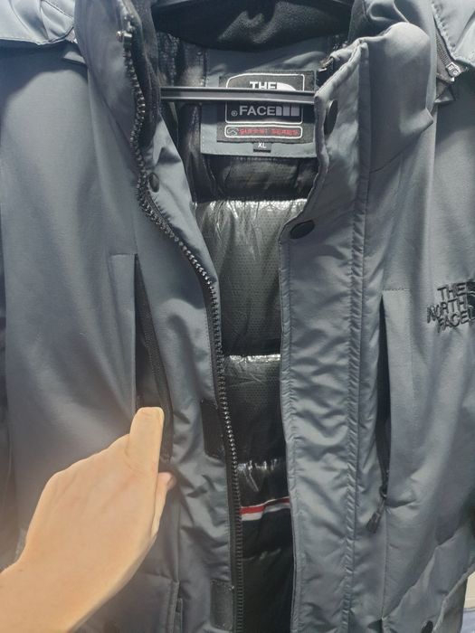 Очень теплая куртка The North Face
