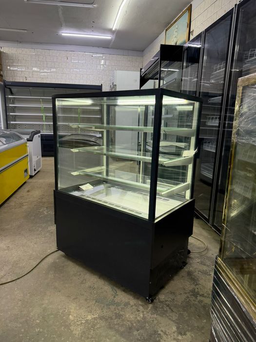 Холодильные витрины•Кондитерские витрины