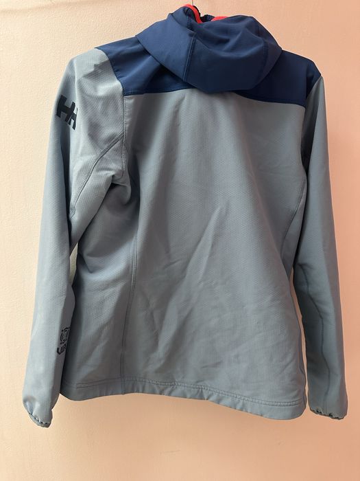 Яке Helly Hansen