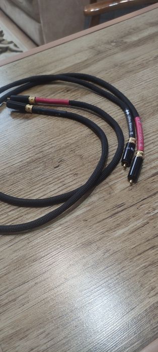 Кабель межблочный Tellurium Q Black II Ultra . Пара 1 метровая .