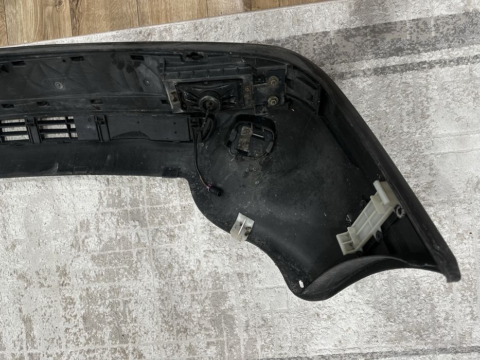 Бампер на ауди 80 с (пфт) противотуманками