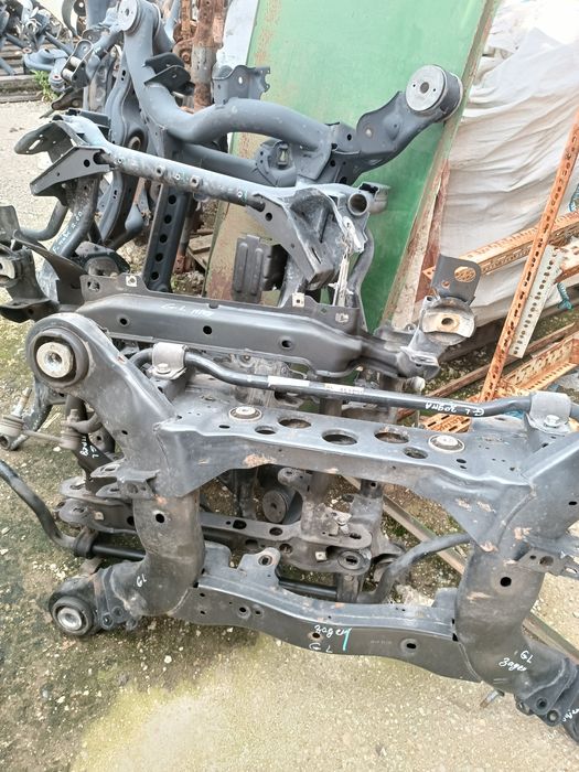 Предни и задни мостове за автомобили